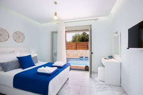 Villa Vera - With Private Heated Pool & Jacuzzi