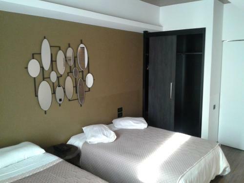 Adonis City Hotel