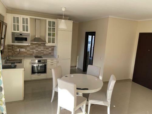 Luxury And Sunny Apartment 350 Mts From The Beach!!