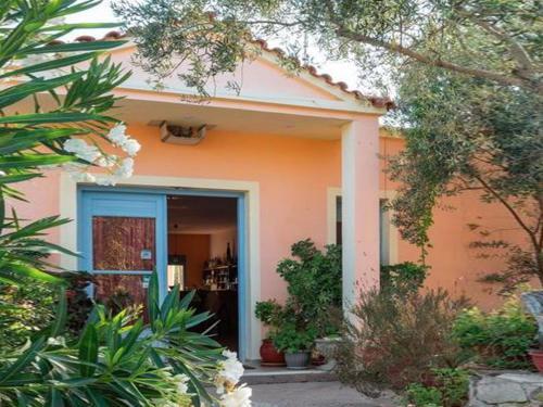 Appealing Apartment In Lesbos Island With Swimming Pool