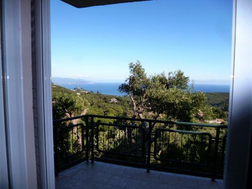 Villa Deskas House. Two Floor Apartment With Excellent View