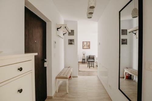Apartamento Modern In New Building With Balcony & Private Parking