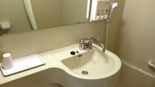 Hotel Toyoko Inn Tsukuba Express Misato Chuo Eki