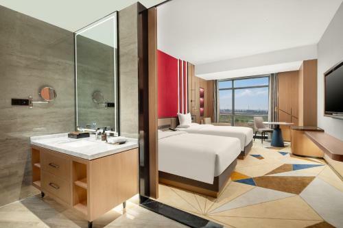 Hotel La Quinta By Wyndham Weifang South