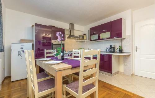 Apartment Zbandaj V