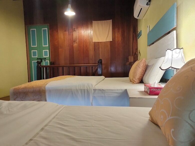 Hostal Lang Hoose