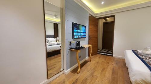 Hotel Sapling By Lujo Grand
