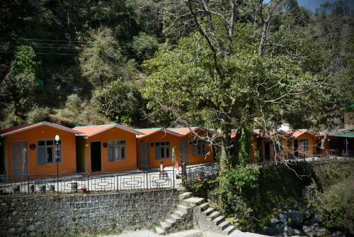 Hostel Trees Of Heaven
