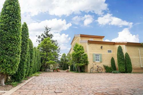 Villa Zentobu House