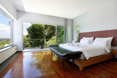Villa Beyond-namaste 15 Bedroom Fully Staffed Seaview Villa