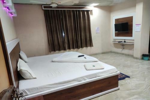 Hotel Spot On 86122 Pachmarhi Hills