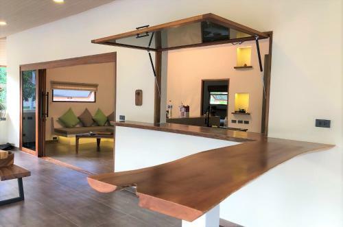 Baan Thamarchat 3 Villas 13 Bedrooms & Shala