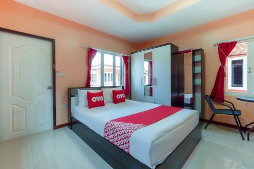 Hotel Vaccinated Staff - Oyo 1166 Train Way Resort