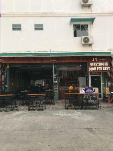 Hostal Jt Guesthouse
