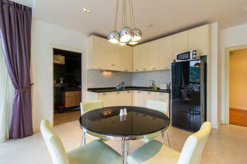 Icon Park Apartments - Kamala Beach