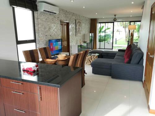 Apartamentos Choeng Mon Garden House 13