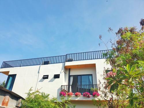 Sunrise Beach House: Private House