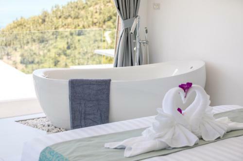 Fairyland Villa -3 Br Sea Views & Private Pool A10
