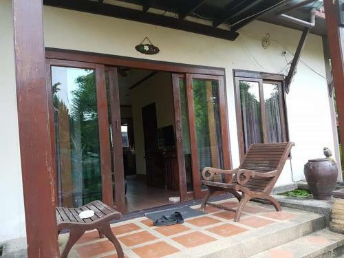 Hostal Niracha Chaweng House
