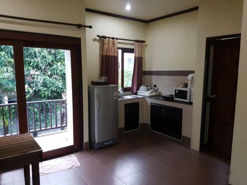 Hostal Niracha Chaweng House