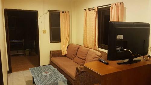 Hostal Niracha Chaweng House