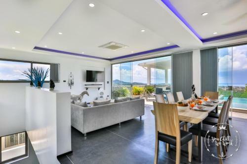 Azur Luxurious Villa 4 Br Ocean View