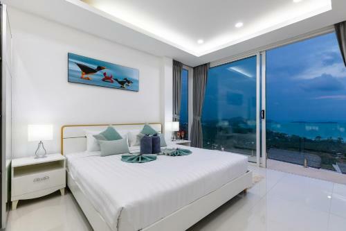 Emerald Villa 3 Br Sea Views