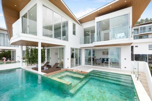 Emerald Villa 3 Br Sea Views