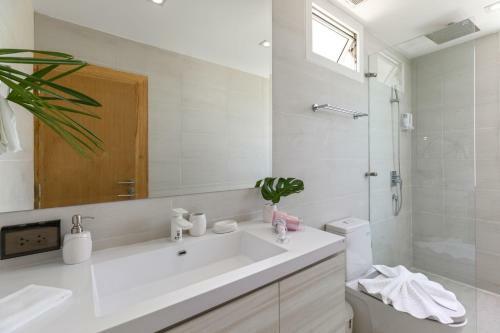 Chaweng Noi Luxury Morden Style 4-br Dream Villa