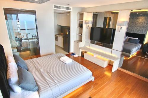 Apartamento Luxurious Beachfront Pattaya