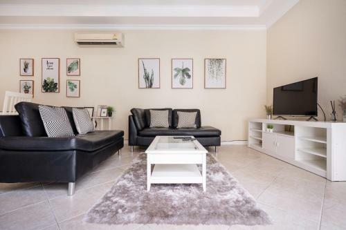 Majestic Residence Pool Villas 2 Bedrooms Private Beach