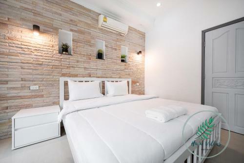 Majestic Residence Pool Villa 4 Bedrooms Private Beach