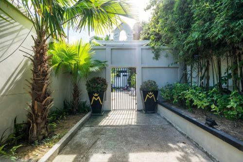 Majestic Residence Pool Villas Private Beach Pattaya