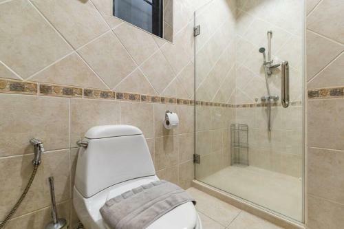 Anb Poolvilla 3br Walk Private Beach In Pratamnak