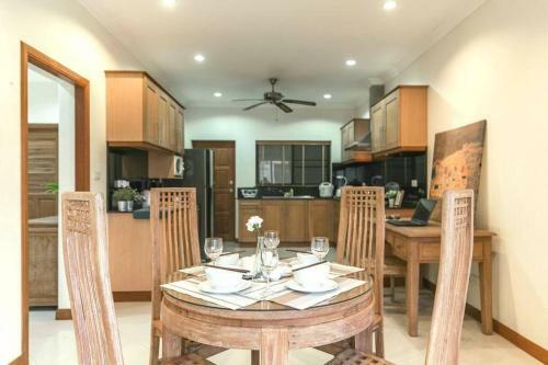 Anb Poolvilla 3br Walk Private Beach In Pratamnak