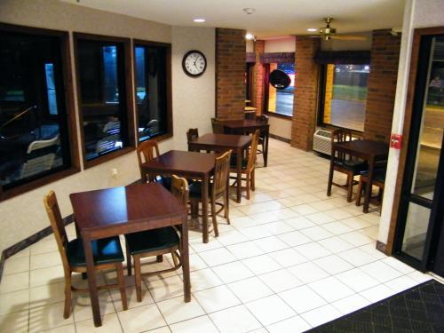 Hotel Country Hearth Inn & Suites - Mexico