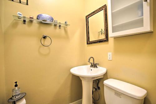 Hollywood Home With Bonus Apt Less Than 2 Mi To Beach!