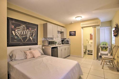 Hollywood Home With Bonus Apt Less Than 2 Mi To Beach!