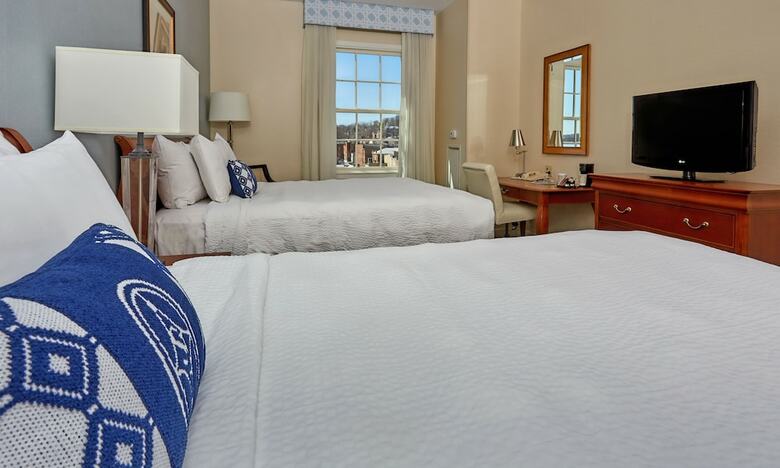 Stonewall Jackson Hotel