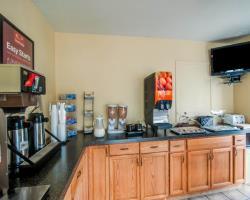 Econo Lodge East Staunton