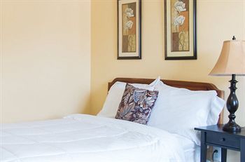 Hotel Clarence Inn