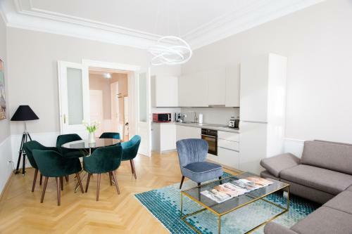 The Flats Apartments - Urania | Contactless Check-in