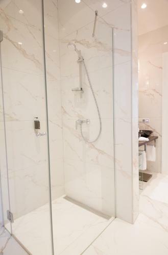 The Flats Apartments - Urania | Contactless Check-in