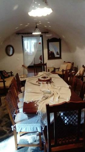 Apartamento Charouda Stone Tower