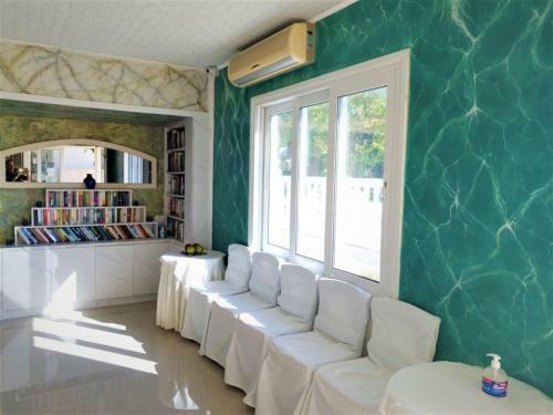 Entire Villa Full View 3 Bedrooms 3 Bathrooms 3 Kitchens