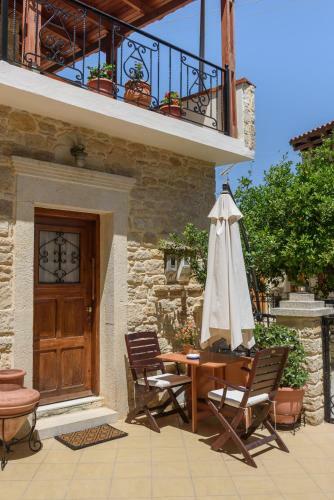 Evridiki's House Apartment And Studio