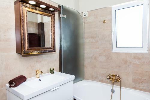 Apartamento Elegant & Spacious Apt. W/ Sea View!