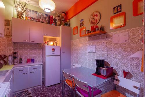 Tropical Apartment In Pireaus Center