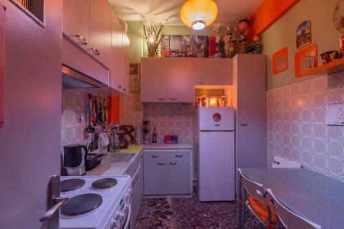 Tropical Apartment In Pireaus Center