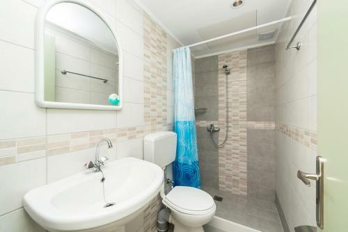 Andretina Apartments